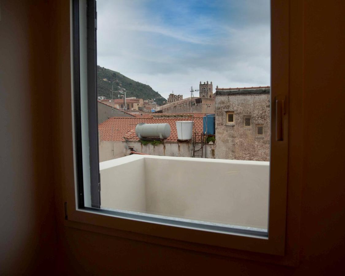 מלון מונריאלה Palazzo Al Carmine מראה חיצוני תמונה